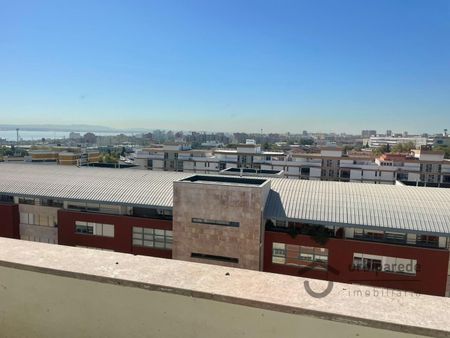 Apartamento T4 em Lisboa - Photo 3