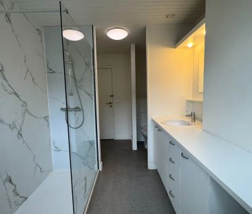 Verzorgd appartement met 2 slaapkamers en garage. - Foto 6