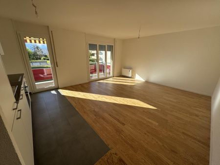 Appartement entièrement rénové de 3 pièces au 1er étage. - Photo 3