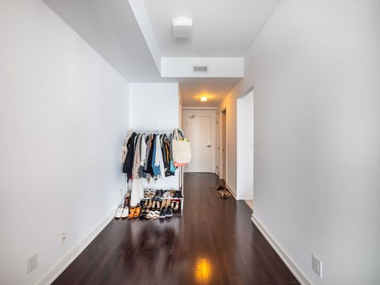 For Lease - 14 York Street Unit# 4304, Toronto, Ontario - Photo 1