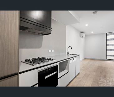 303/33 Judd Street, Richmond, Vic 3121 - Photo 2