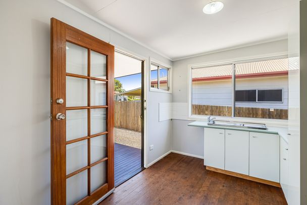 21 Ethel Street, NEWTOWN - Photo 1