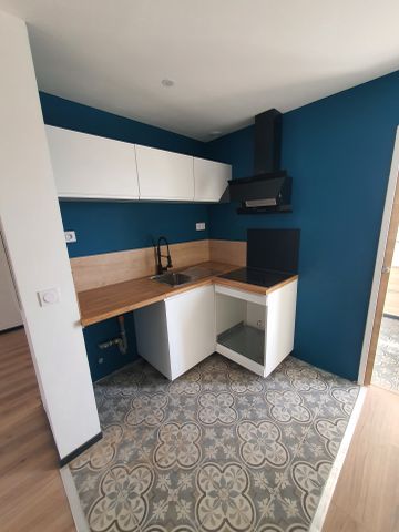 Location Appartement 1 pièce 25m² MARTIGUES 13500 - Photo 4