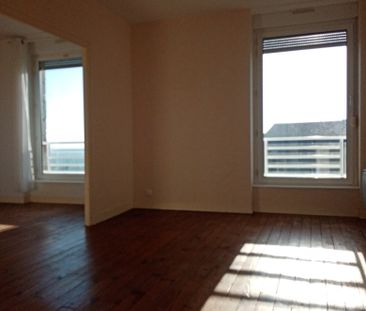 Location Appartement 3 pièces 77m² DOMFRONT EN POIRAIE 61700 - Photo 4