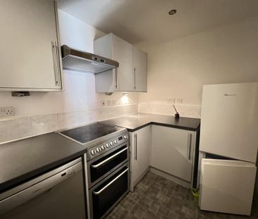 1 bedroom flat to rent - Photo 6