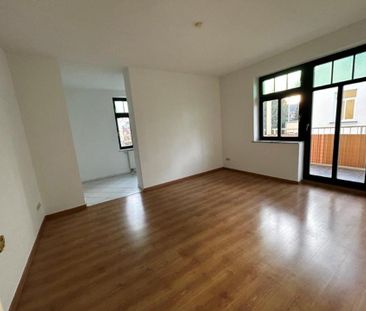 schöne 2 Raum Wohnung mit Tageslichtbad und Balkon - Photo 3
