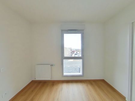 Location Appartement 2 pièces 42m² BRUGUIERES 31150 - Photo 4