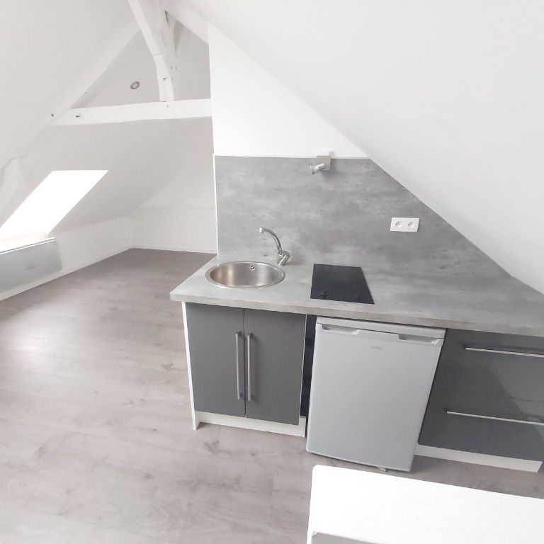 Location Appartement 1 pièce 18m² LE MESNIL ESNARD 76240 - Photo 1