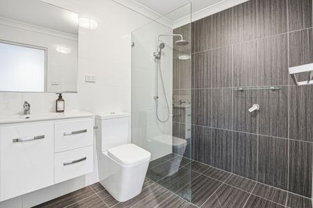 Perfectly Presented Two Bedroom Unit with Split Air-Conditioning! - Photo 4