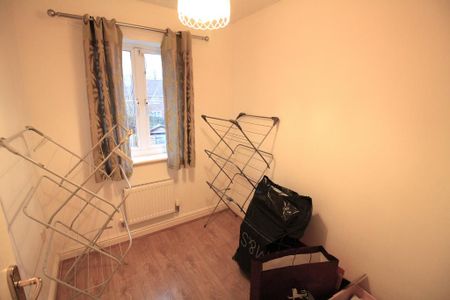 4 bedroom detached house to rent - Photo 3