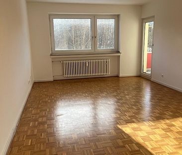 Geräumige 2 Zimmer Wohnung mit Balkon und Gemeinschaftsgarten! - Foto 1