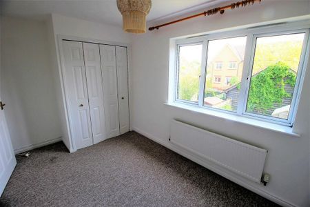2 bedroom terraced house to rent - Photo 2