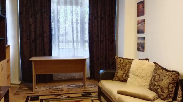 Centru apartament 54 mp, 2 camere, decomandat, de inchiriat, Bulevardul Stefan cel Mare, Cod 161349 - Fotografie 1