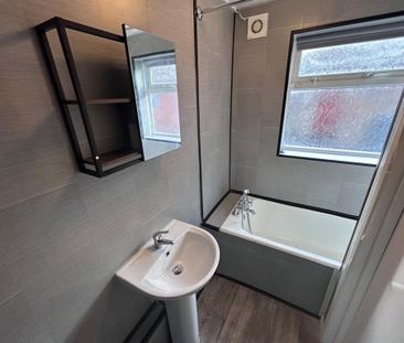 2 bedroom terraced house to rent - Photo 6