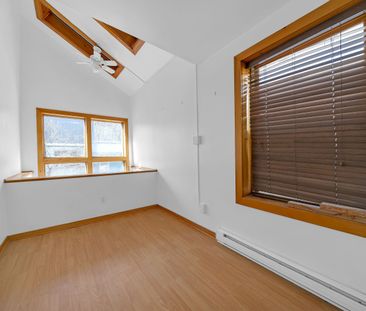 For Lease - 14 Bright Street Unit# Unit #1, Toronto, Ontario - Photo 3