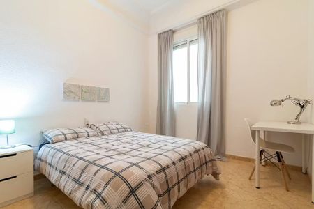 Carrer General San Martín, Valencia, Valencian Community 46004 - Photo 2