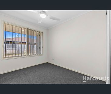 2/13 Gunsynd Way, Point Vernon, Qld 4655 - Photo 2