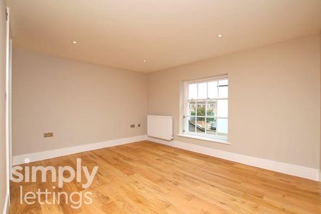 2 bedroom maisonette to rent - Photo 3