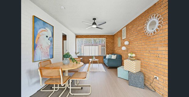 Charming Two Bedroom Brick Unit In A Central Location - Photo 1