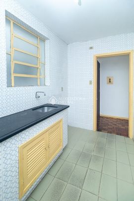 Apartamento com 3 quartos e 90m² para alugar em Floresta, Porto Alegre. - Foto 1