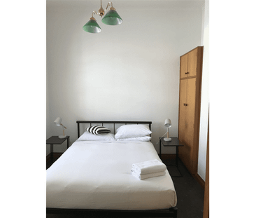 Battery Point Apartment - Photo 2