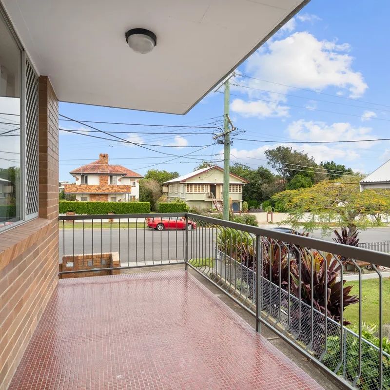 1/42 Shakespeare Street, Coorparoo QLD 4151 - House For Rent | Domain - Photo 1