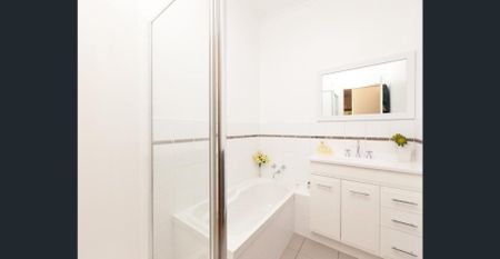 Renovated family home - Photo 4