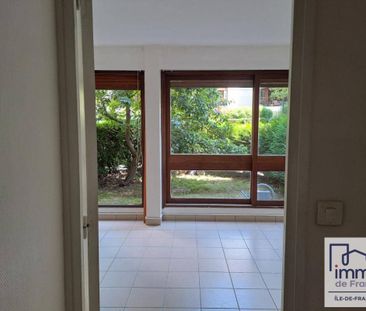 Location appartement studio 1 pièce 34 m² à Rocquencourt (78150) La... - Photo 1