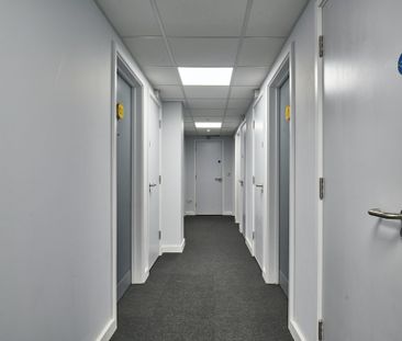 Studio Flat, Luton, LU1 - Photo 1