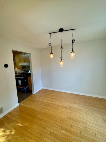 For Lease - 1834 Duclos Avenue, Orleans - Convent Glen and Area, Ontario - Photo 3