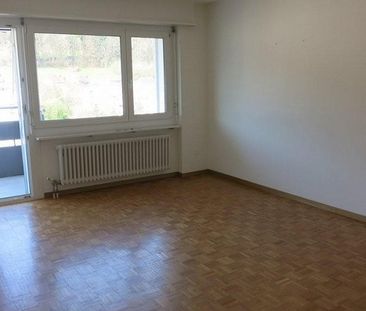 3.5 Zimmer-Wohnung mit Aussicht in Spreitenbach zu mieten - Photo 1