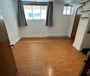 À LOUER. Studio 1 1/2 ROSEMONT - Photo 3