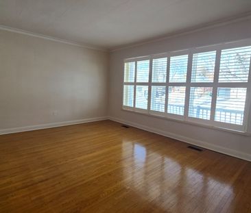 For Lease - 3 Ridge Point Crescent, Toronto, Ontario - Photo 1