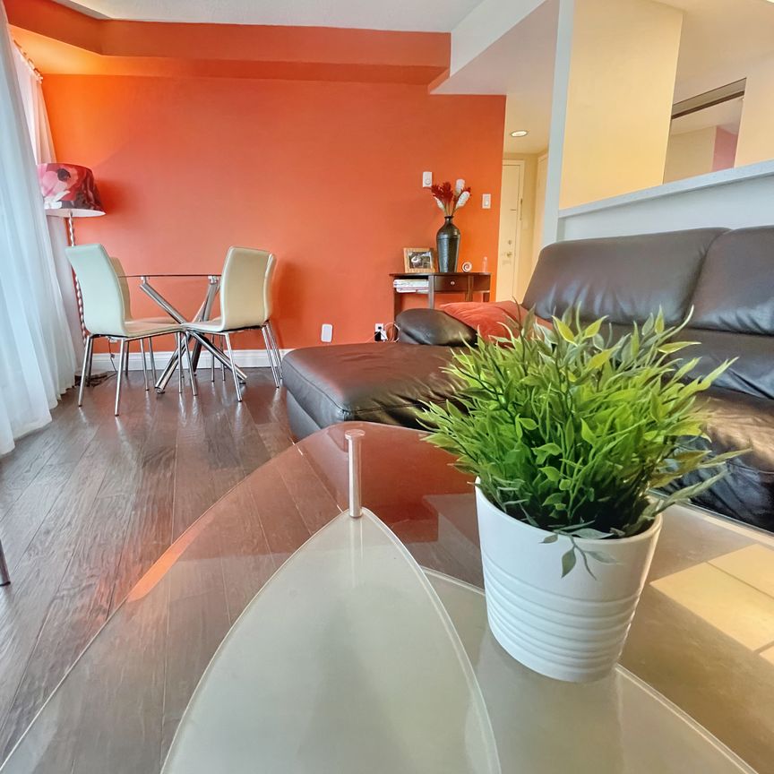 Large 700 sq. ft. Executive Furnished Condo with Bell 1.5 TB Internet - Photo 1