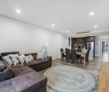 For Lease – Spacious North-Facing Apartment in the Heart of Liverpool - Photo 2