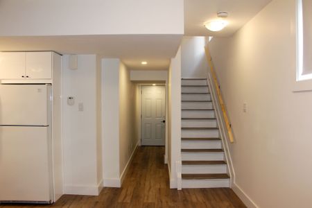 For Lease - 846 Alpine Avenue, Britannia Heights - Queensway Terrace N and Area, Ontario - Photo 3