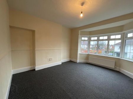 16 Shandarragh Park, Belfast, BT15 5FJ - Photo 2