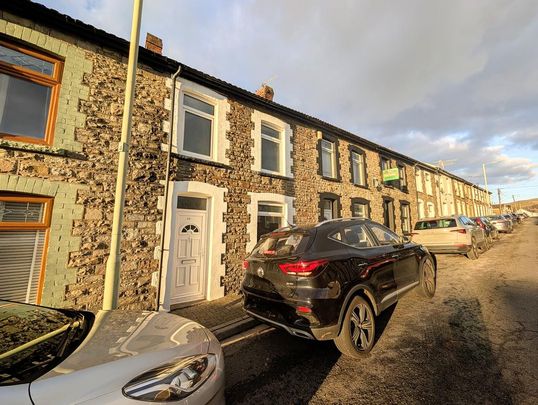 3 bedroom terraced house to rent - Photo 1
