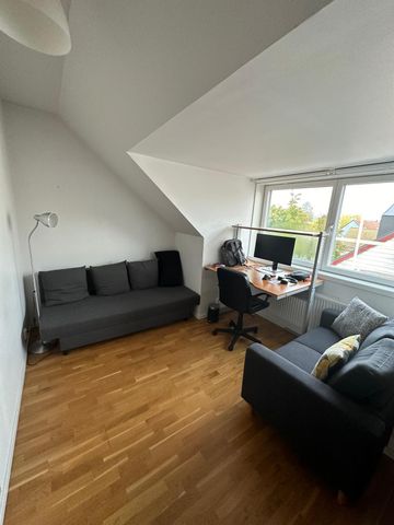 Breddenvägen, Sollentuna - Photo 2