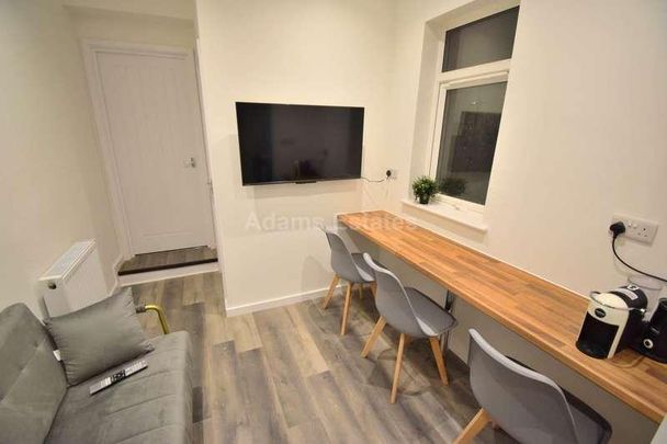 Studio, Radstock Road, Reading, RG1 - Photo 1