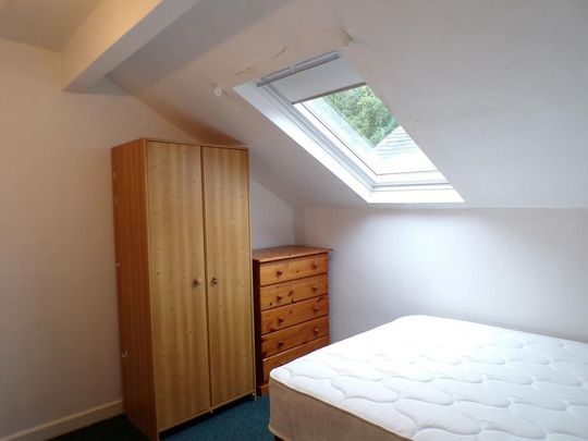 6 bedroom house to rent - Photo 1