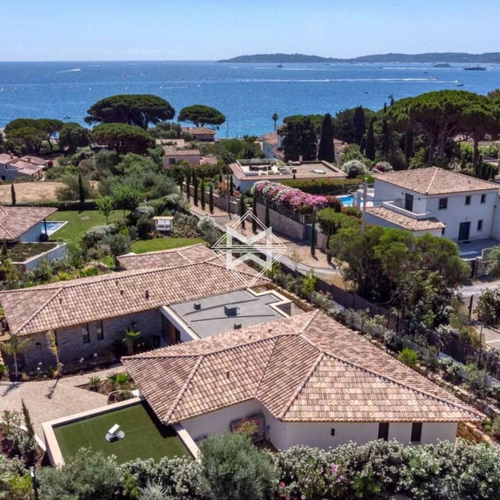 Villa • Sainte-Maxime - Photo 1