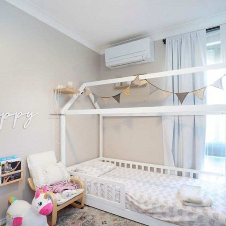 Gorgeous Family Home with A/C, Multiple Living Areas, Huge Workshop & More! - Photo 1