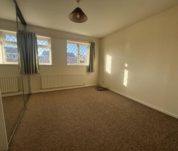 2 bedroom semi-detached house to rent - Photo 2