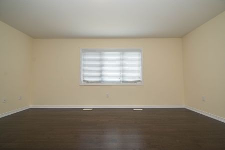 For Lease - 7782 Hackberry Trail, Niagara Falls, Ontario - Photo 4