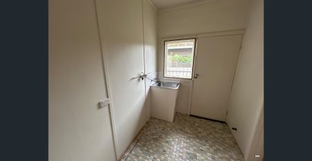 Surprise package in South Albury! - Photo 4