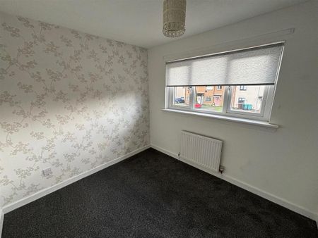 2 bedroom end of terrace house to rent - Photo 3