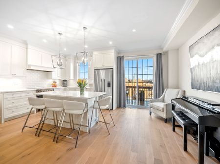 For Lease - 30 Drizzel Cres Crescent, Richmond Hill, Ontario - Photo 4