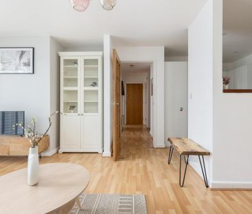 2 bedroom ground floor flat to rent - Photo 1