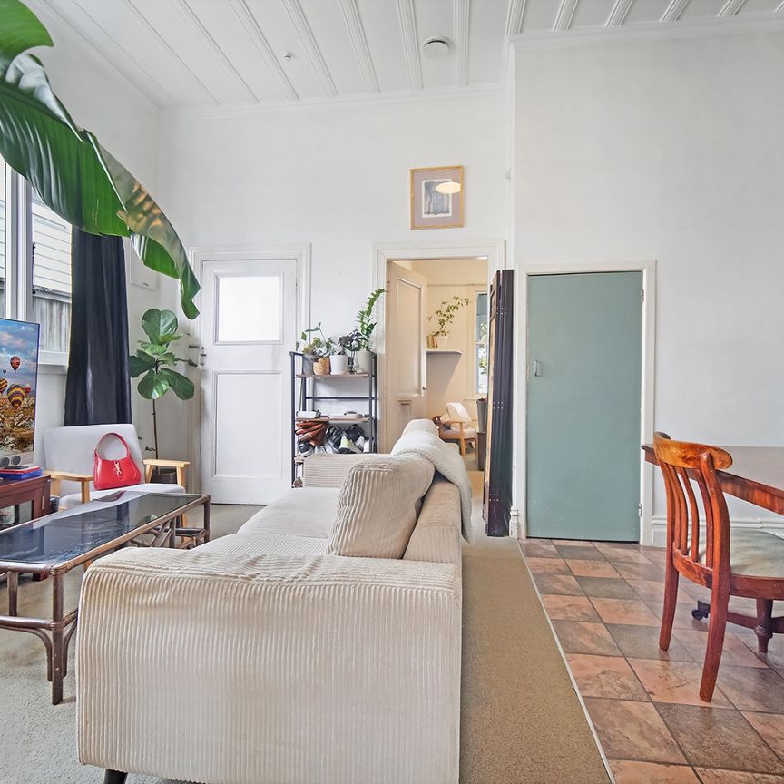 Character villa in Mt Eden - Photo 1